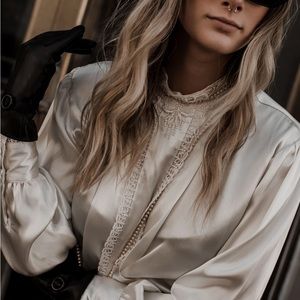 Vintage 80s Cream Blouse